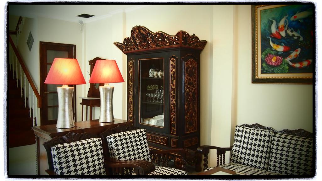 Ciwulan 36 Guest House Bandung Buitenkant foto