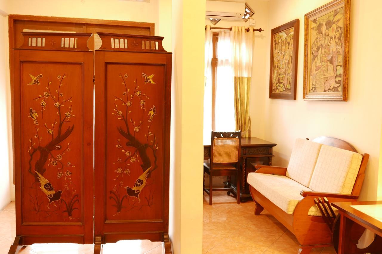 Ciwulan 36 Guest House Bandung Buitenkant foto