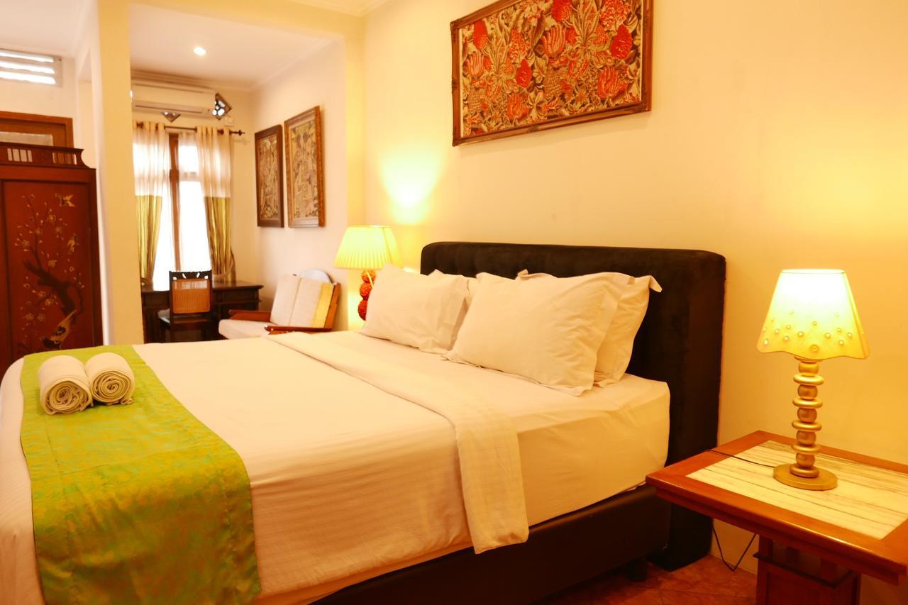 Ciwulan 36 Guest House Bandung Buitenkant foto