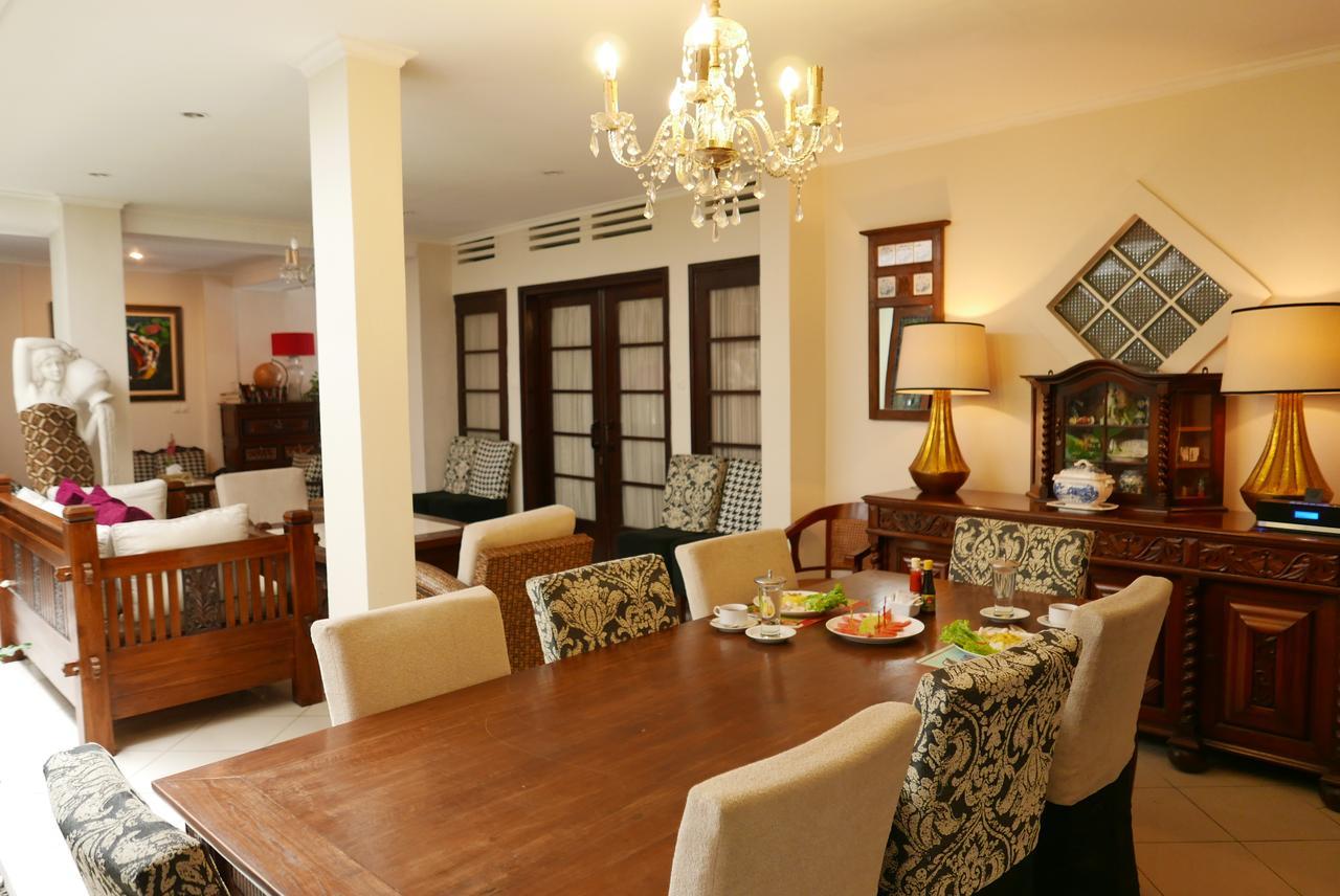 Ciwulan 36 Guest House Bandung Buitenkant foto