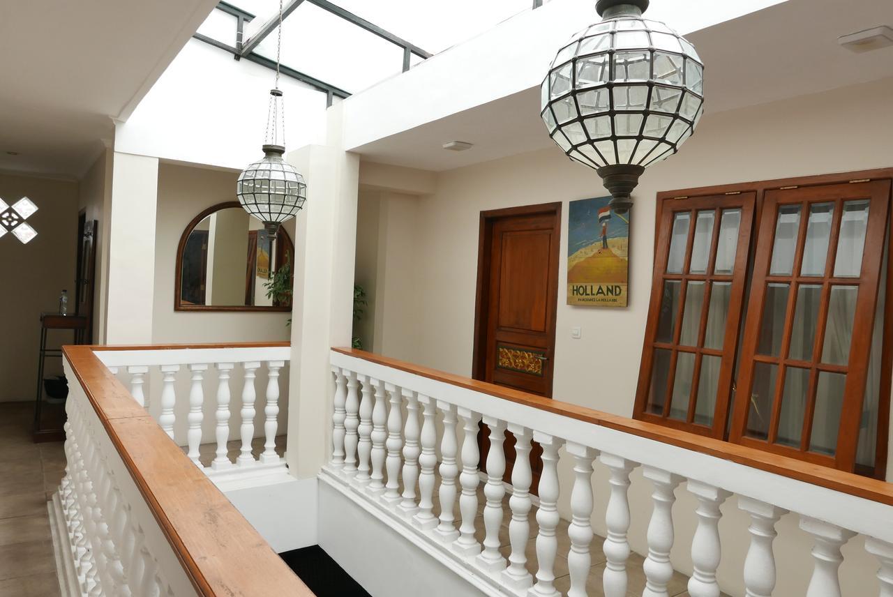Ciwulan 36 Guest House Bandung Buitenkant foto