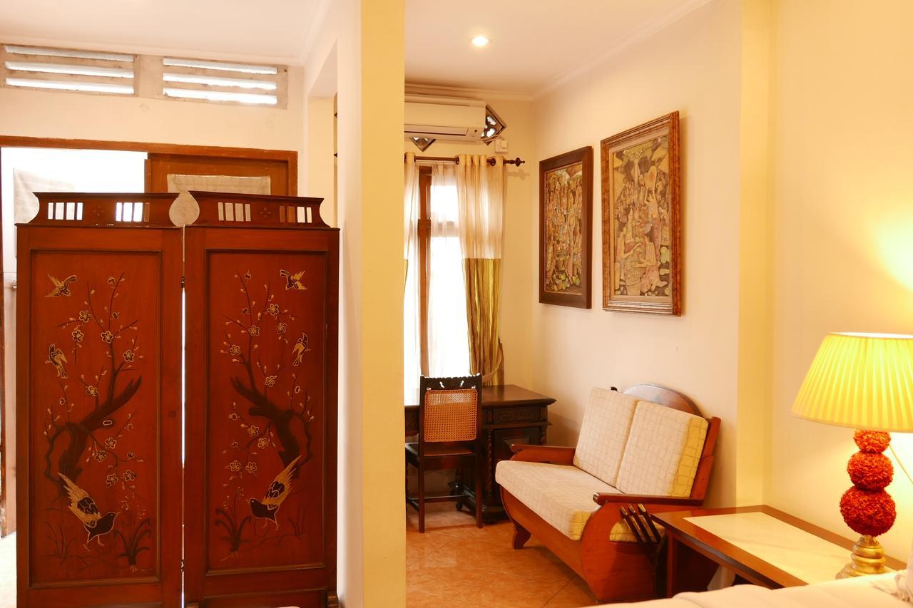Ciwulan 36 Guest House Bandung Buitenkant foto