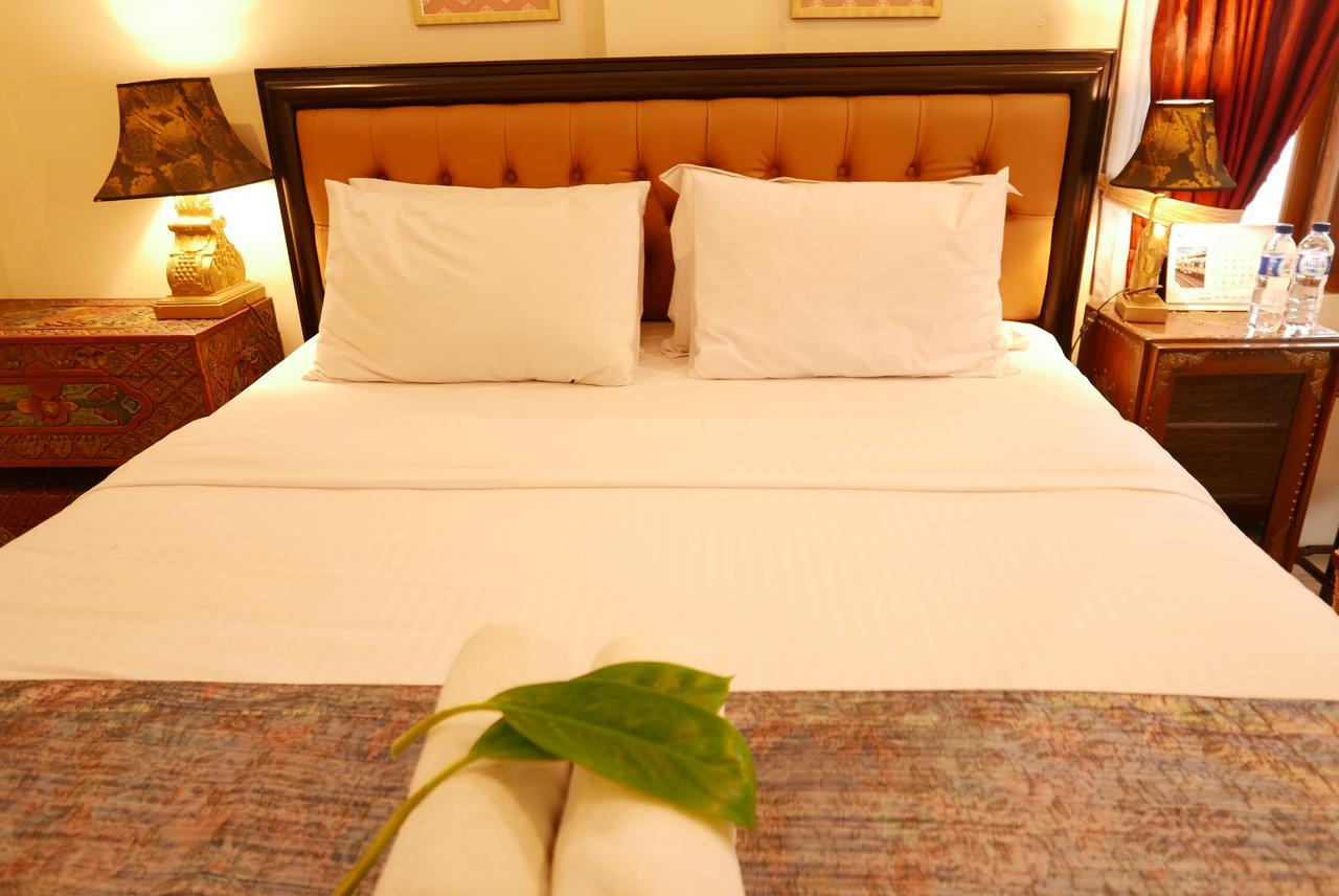 Ciwulan 36 Guest House Bandung Buitenkant foto