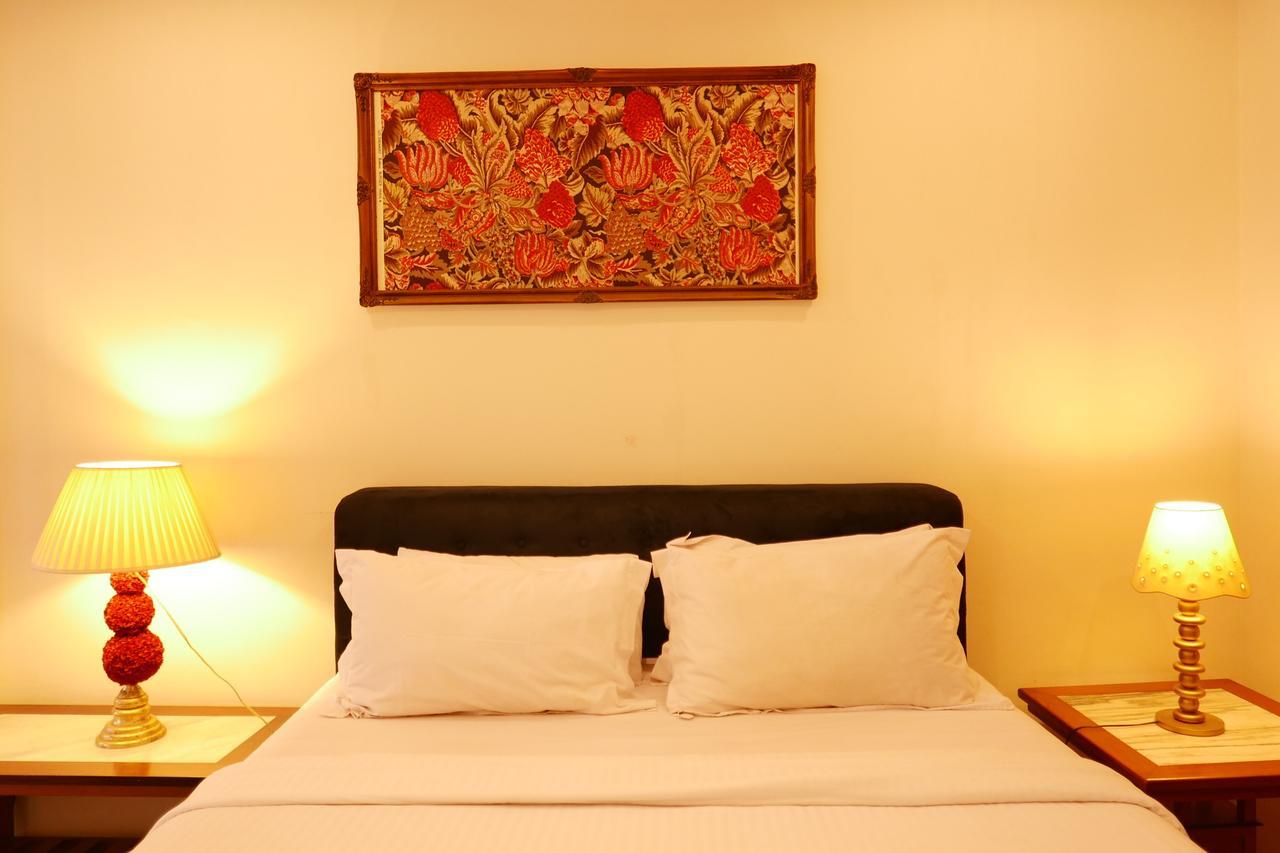 Ciwulan 36 Guest House Bandung Buitenkant foto