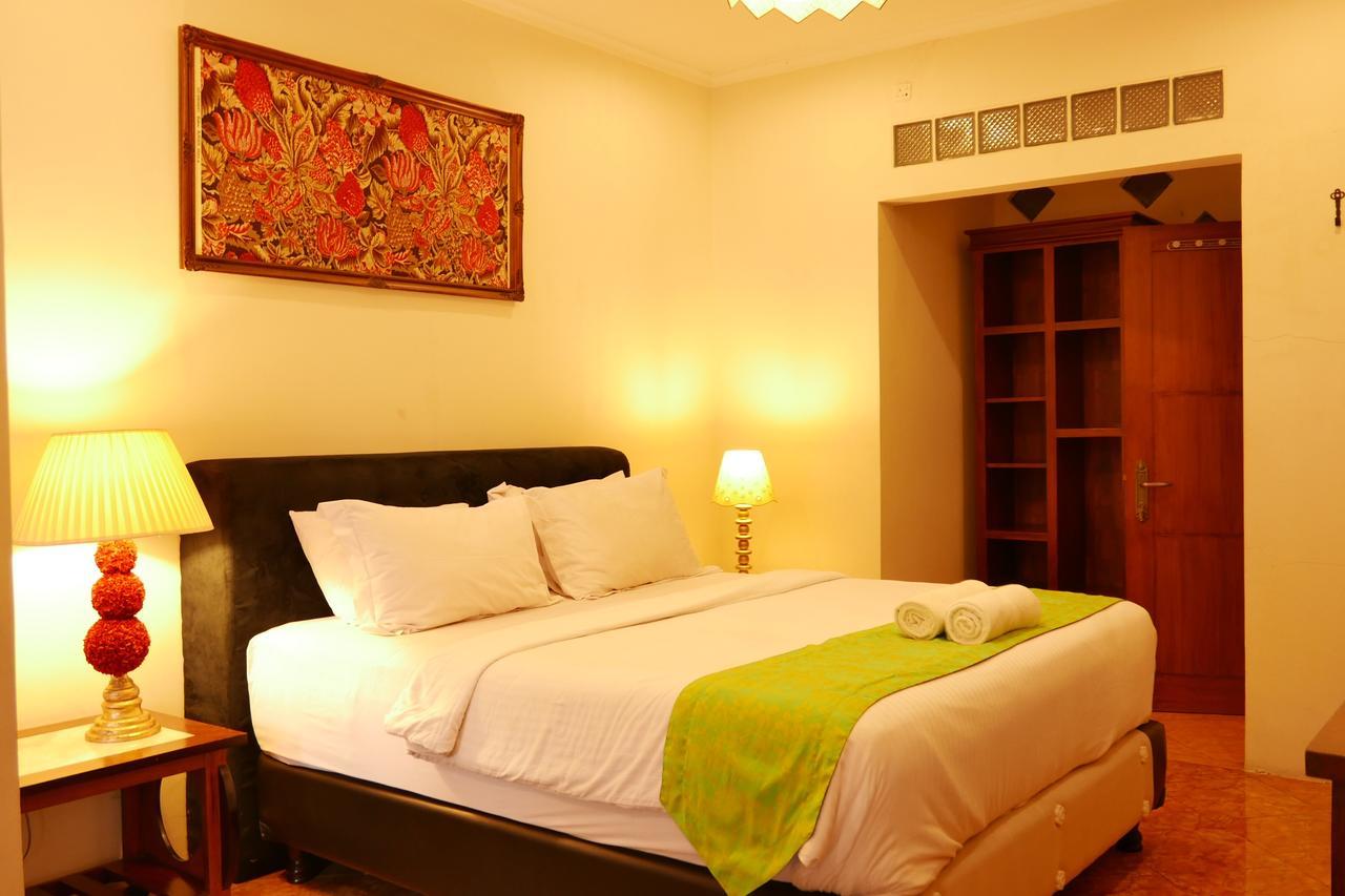 Ciwulan 36 Guest House Bandung Buitenkant foto