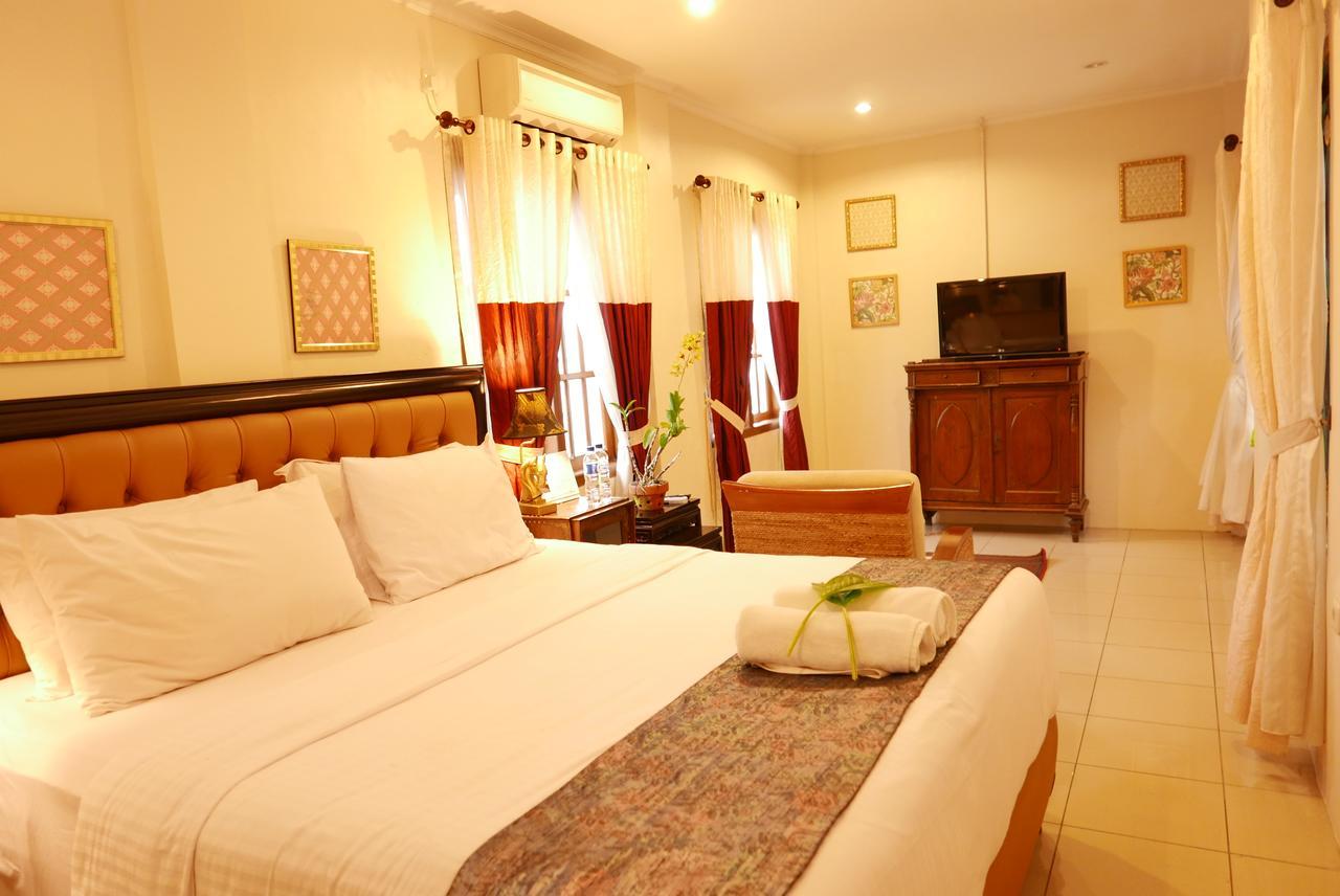 Ciwulan 36 Guest House Bandung Buitenkant foto