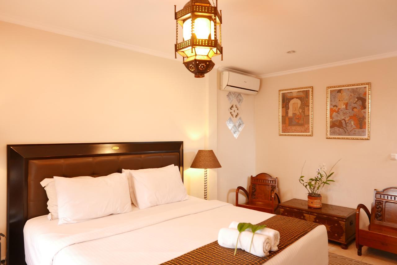 Ciwulan 36 Guest House Bandung Buitenkant foto